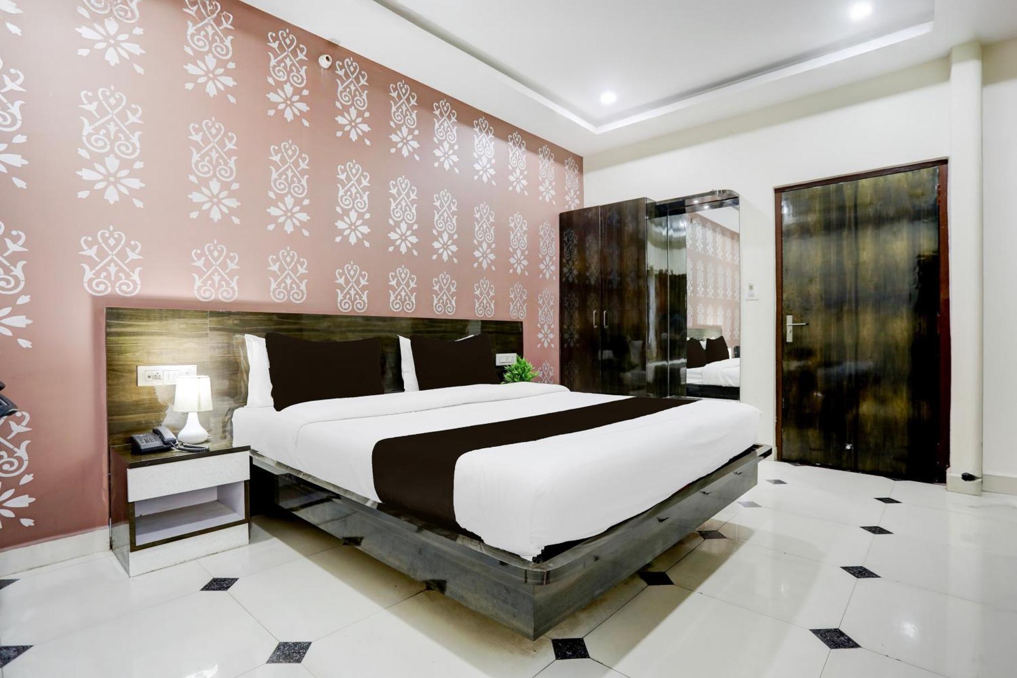 Super Townhouse Gida Near Rto Office Hotel Gorakhpur Exterior photo