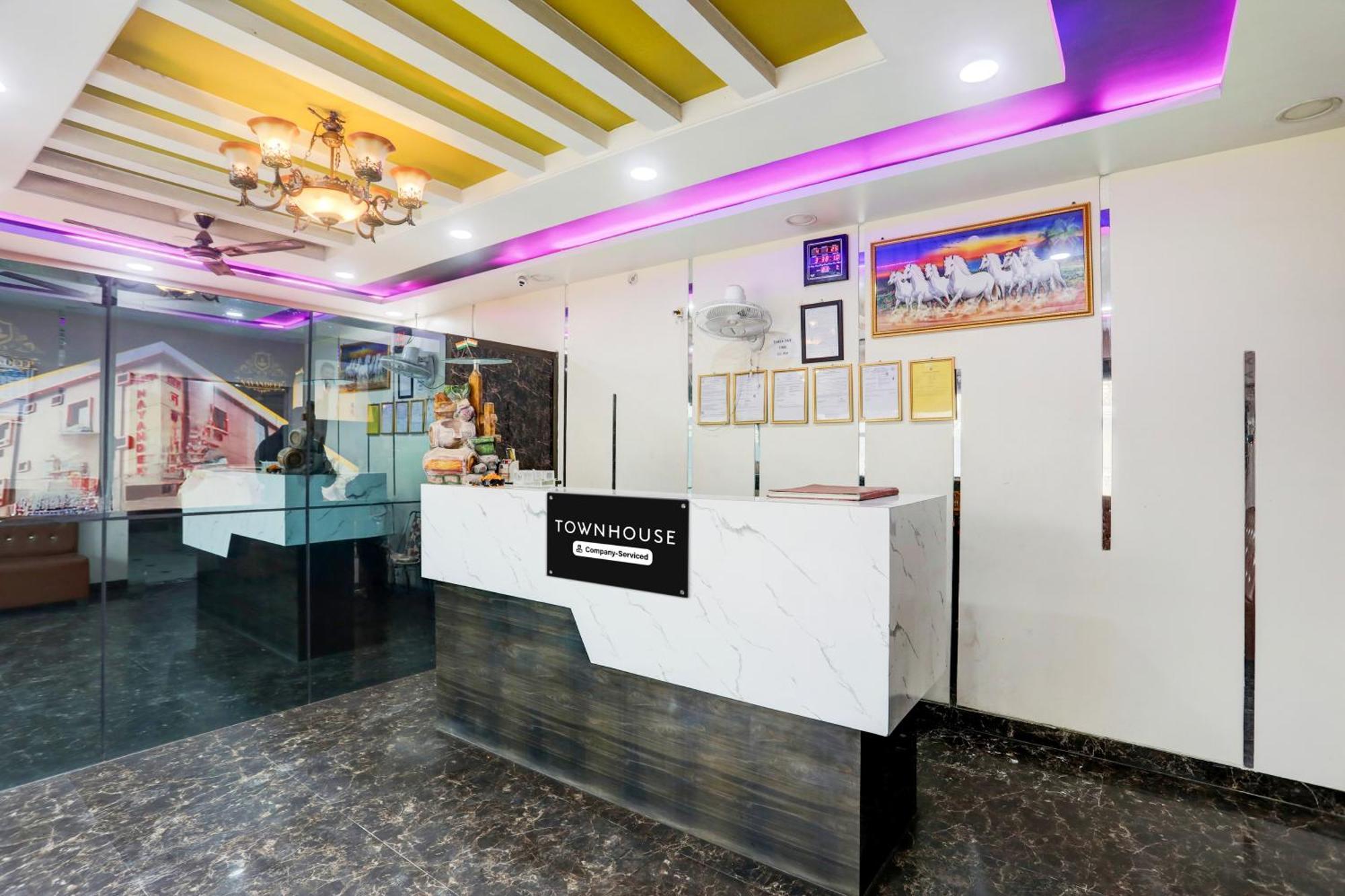 Super Townhouse Gida Near Rto Office Hotel Gorakhpur Exterior photo
