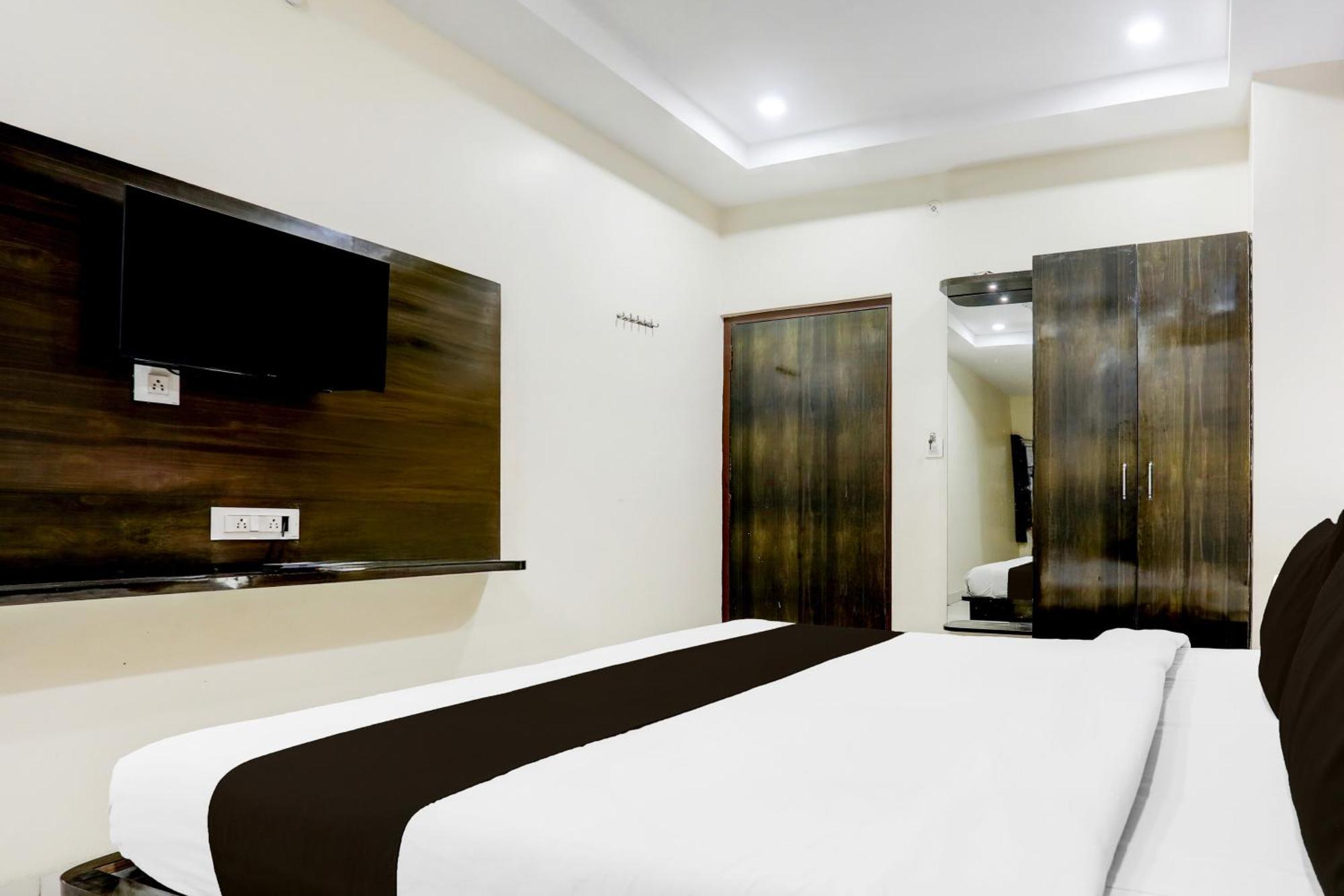 Super Townhouse Gida Near Rto Office Hotel Gorakhpur Exterior photo